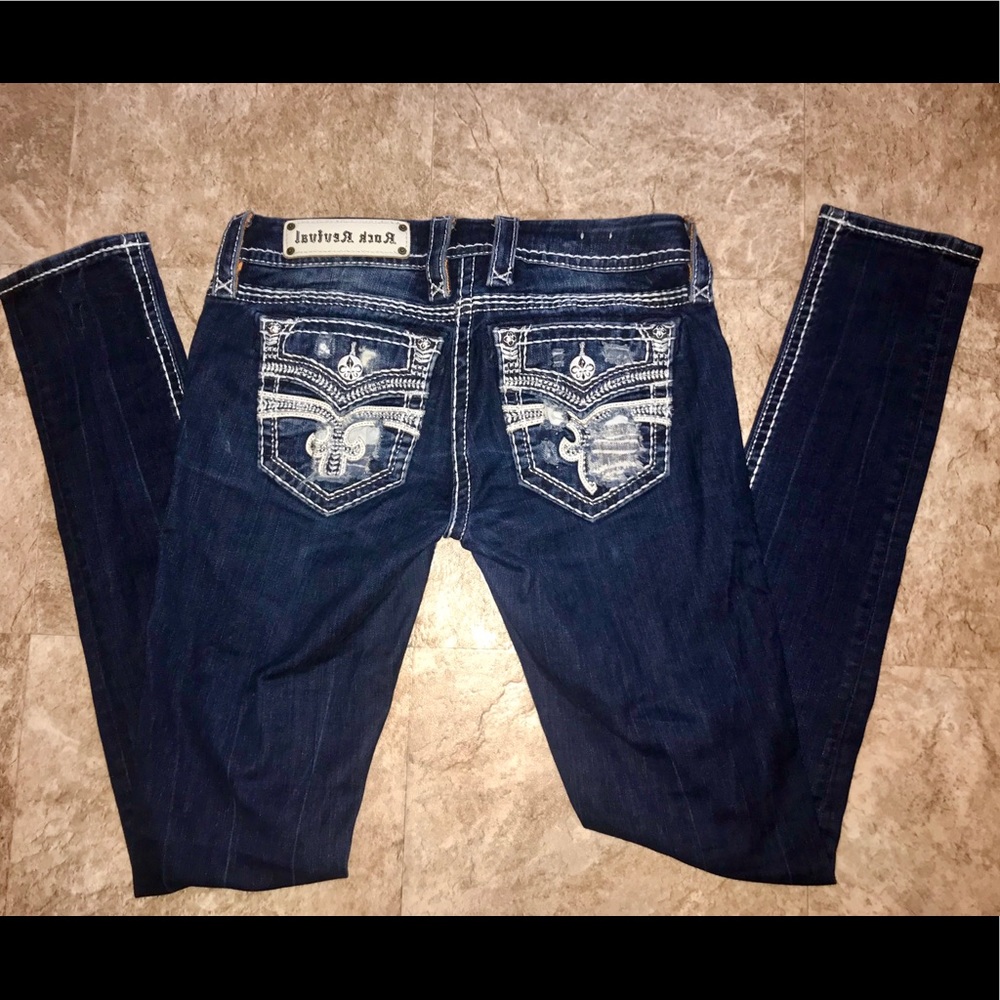 Rock Revival Skinny Jeans 😍💎